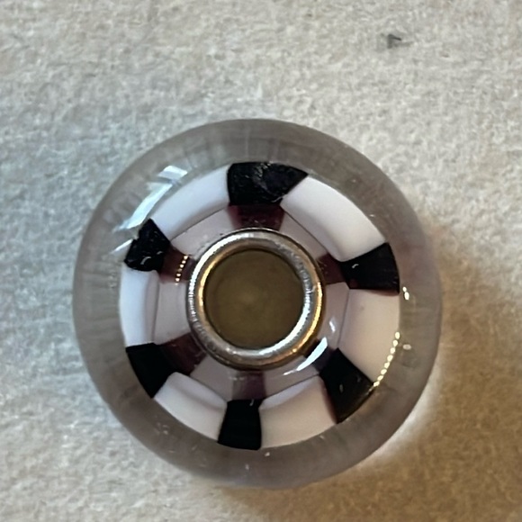 - Trollbeads  glass bead - Picture 2 of 3